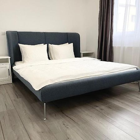 Apartament Emma Tergovistye Kültér fotó