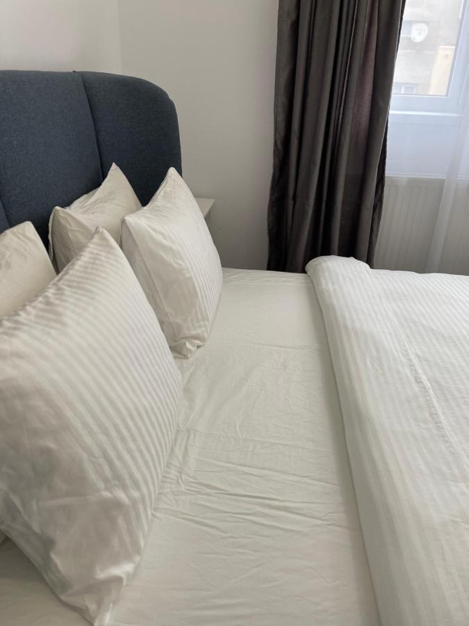 Apartament Emma Tergovistye Kültér fotó