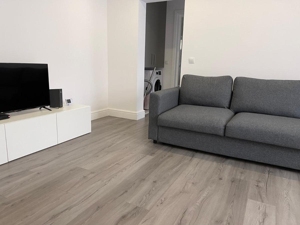 Apartament Emma Tergovistye Kültér fotó